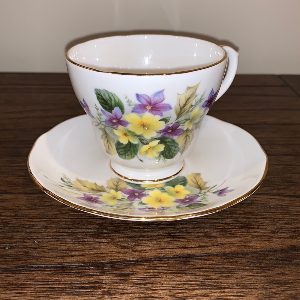 Duchess Fine Bone China Teacup Saucer Violets